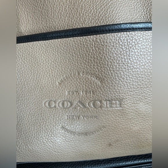 Coach Thompson Backpack Signature - Picture 2 of 9